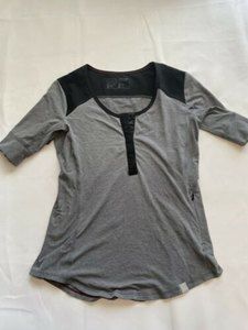 Small 5.11 Tactical Women’s Willow Henley Shirt w/ pocket * Black Gray